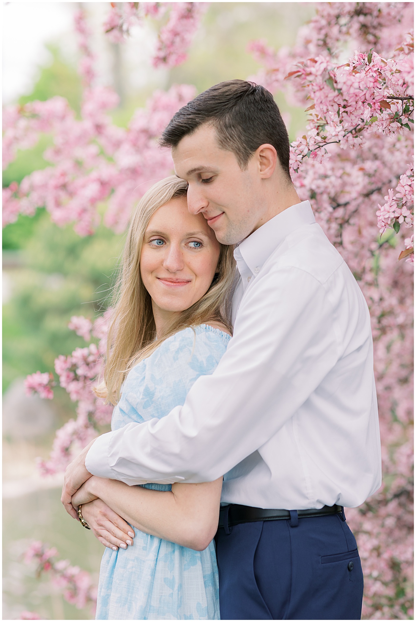 Carmel-Indiana-Spring-Engagement-Photos-by-Indianapolis-Catholic-Wedding-Photographer-_0021