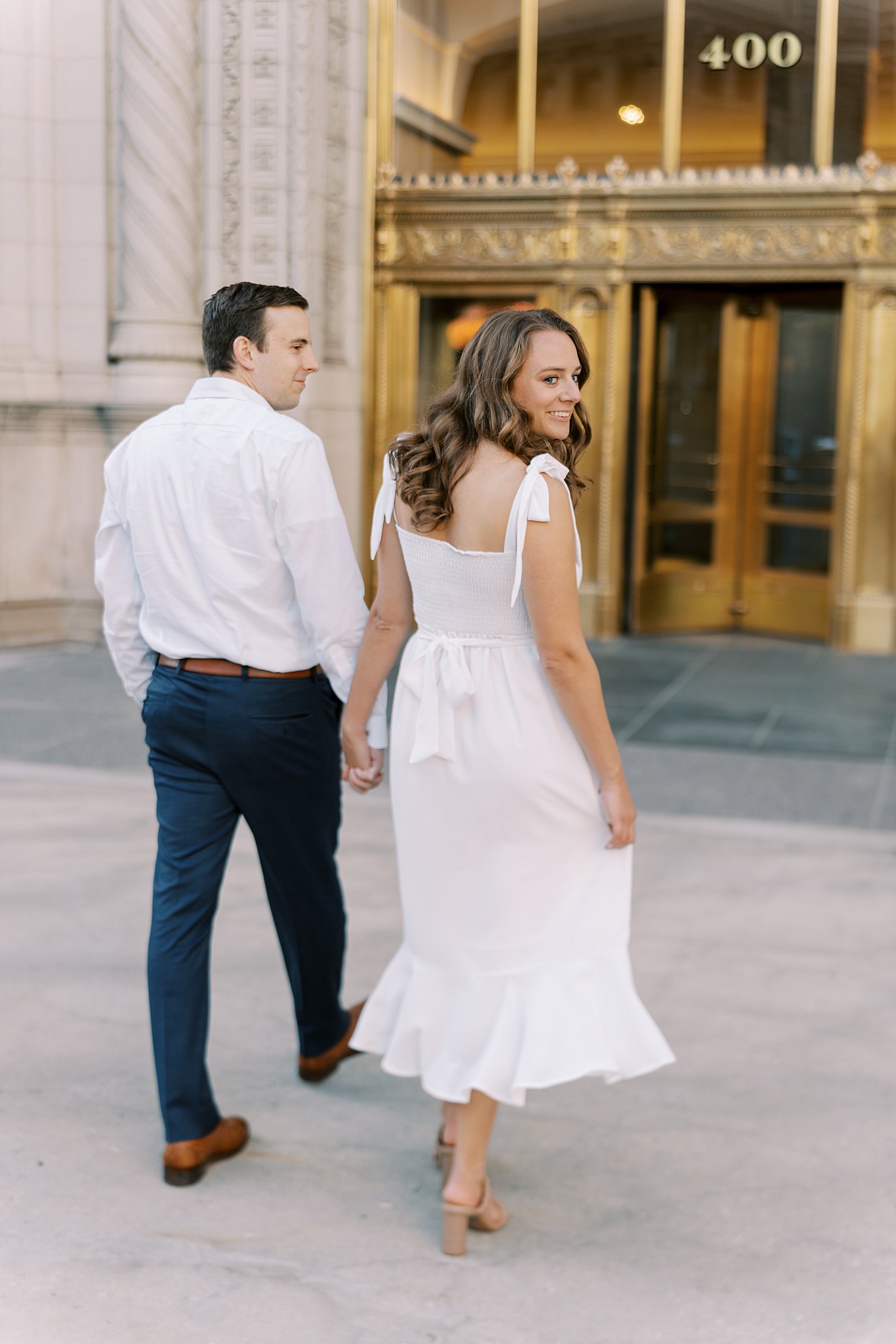 Downtown-Chicago-Engagement-Photos-at-The-Wrigley-Building-Chicago-Catholic-Wedding-Photographer-_0026